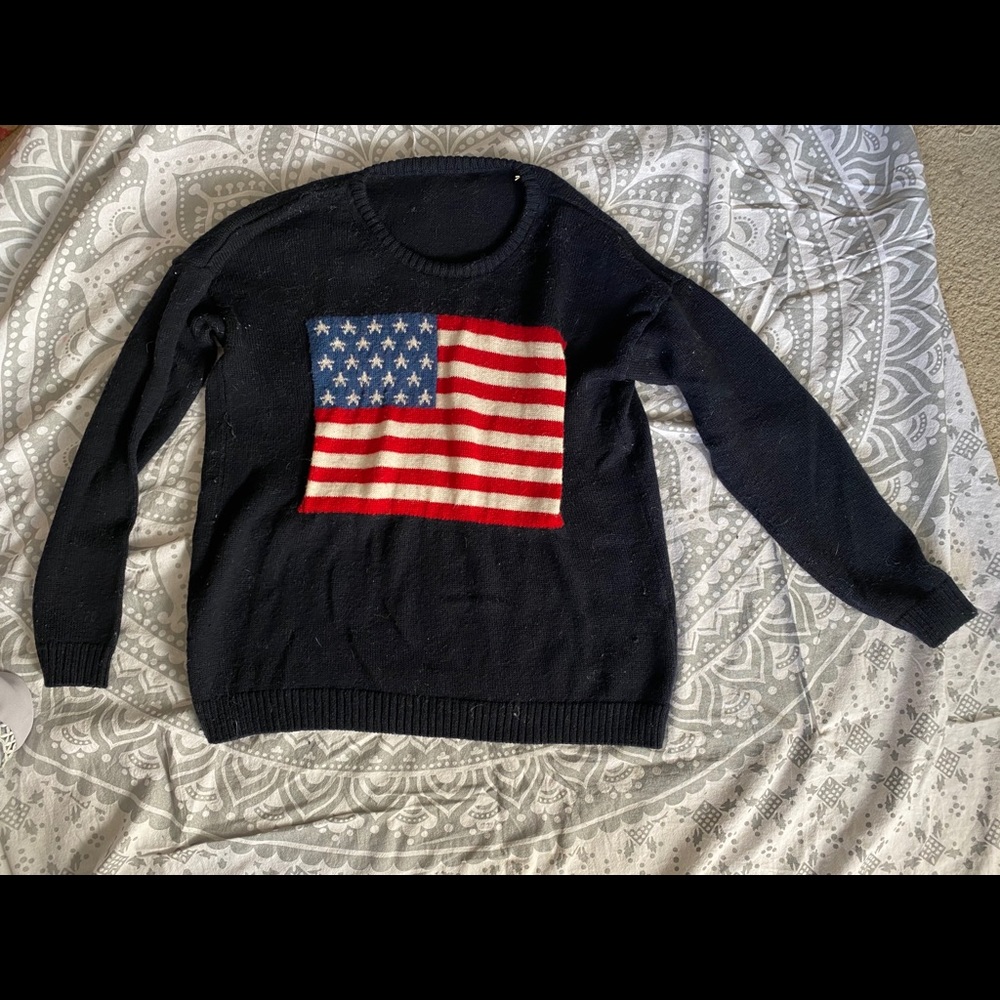 Brandy Melville sweater
